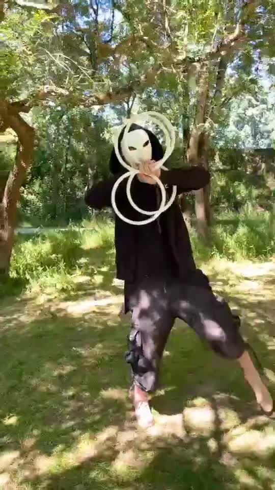 JUGGLING AND ILLUSIONISM