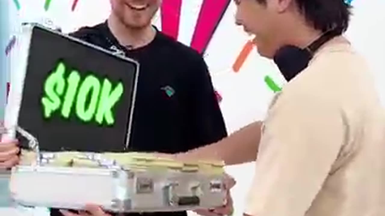 MrBeast giving away $10,000 😲