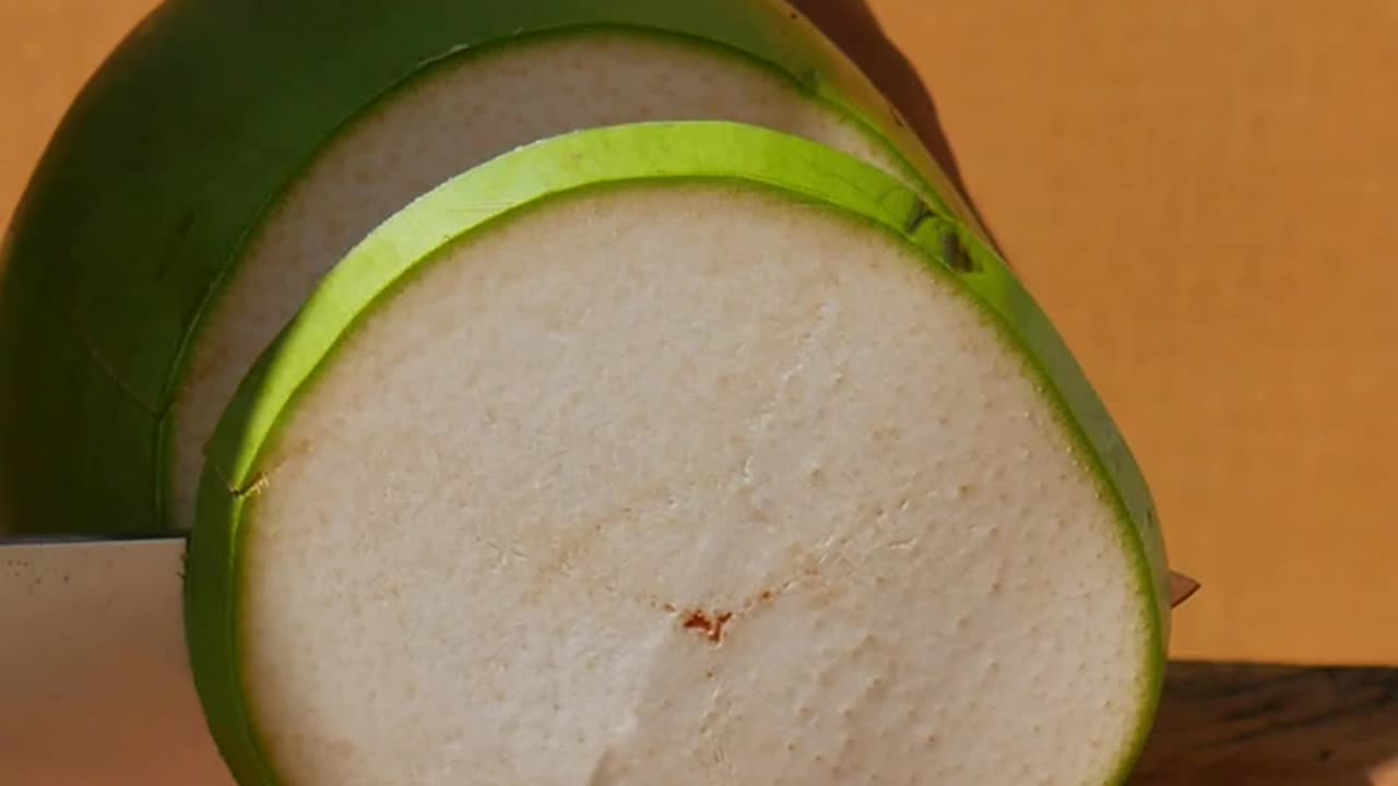 fantastic coconut peeling style