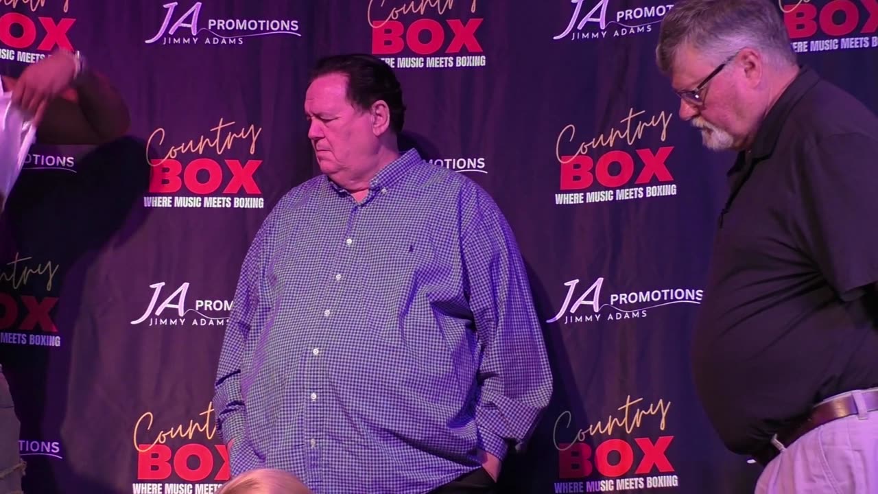 Country Box 24 Weigh in (Cuza vs Barr)