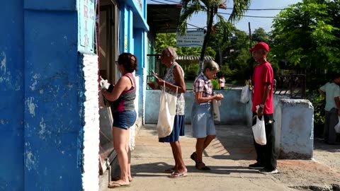 Cuba slashes size of daily bread ration as ingredients run thin