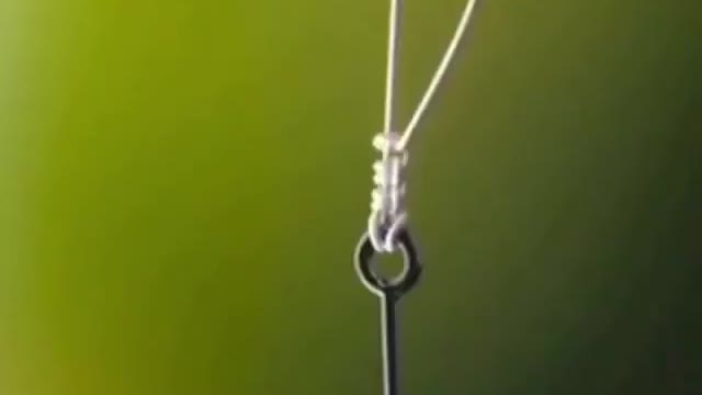 one of the ways to tie the fishing hook