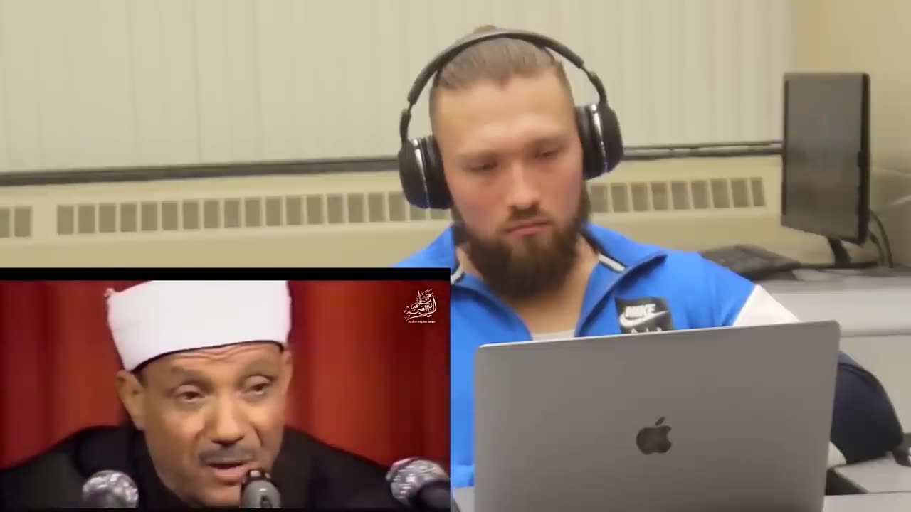 Non-Muslim Reacts To Best Quran