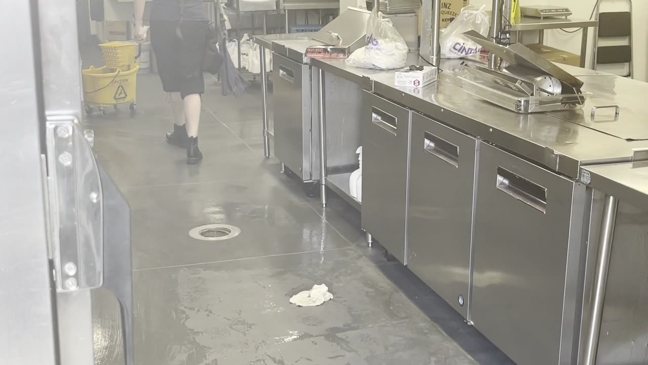 Turning greasy floors into shiny ones! | Premier Grease Atlanta