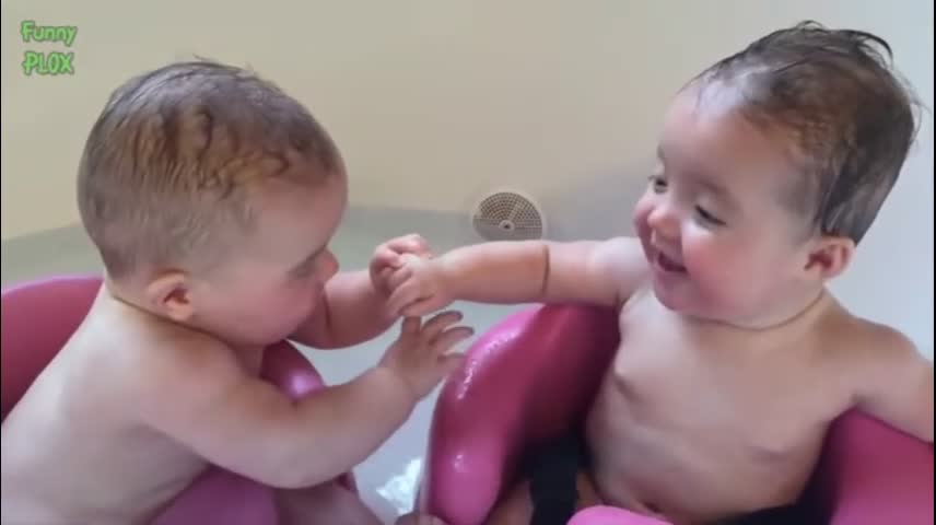 what makes twins laugh