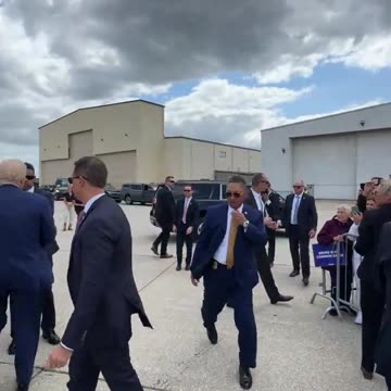 “FIGHT, FIGHT, FIGHT!” 💪🥊🔥