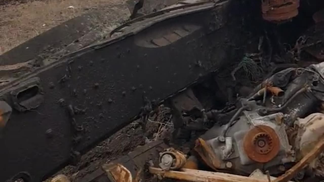 Detonation of ammunition in a Ukrainian tank