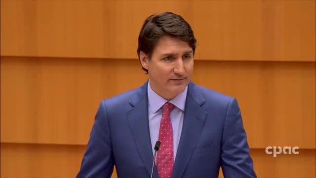 Trudeau: "We cannot let Ukraine down.