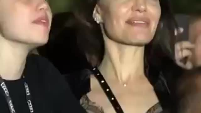 ANGELINA JOLIE SHILOH PITT | EXCLUSIVE | MANESKIN CONCERT ROME NEW | JULY 2022