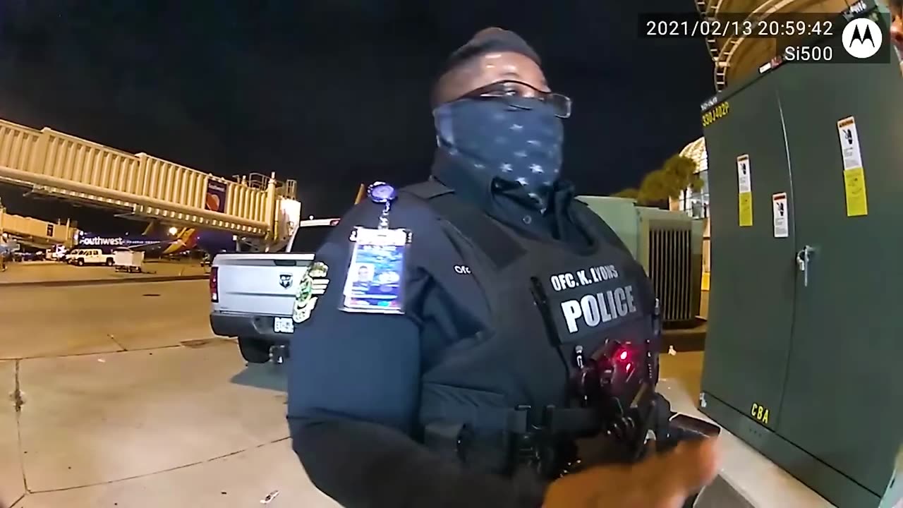 THIS KAREN FORCED THIS PLANE LAND