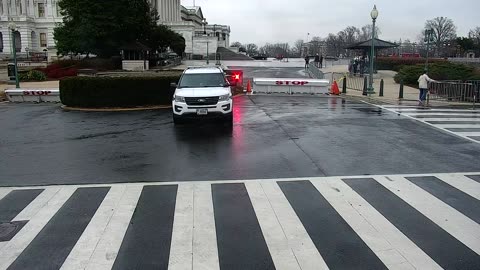 0687USCG00K25SouthBarricadePlaza_2021-01-05_16h20min00s393ms.mp4