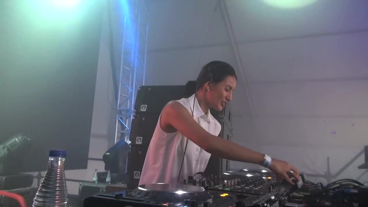 Fernanda Martins @ Aquasella Festival 2015 (Videoset)