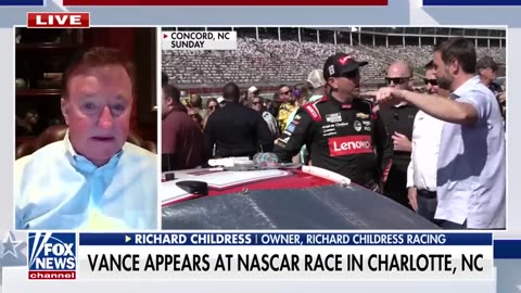 NASCAR legend describes crowd's reaction to JD Vance appearing at Charlotte race