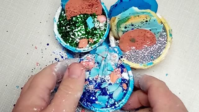 ASMR Plaster & Cornstarch Crush With Tons Of Glitter