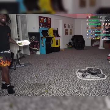 Kai Cenat gives Fanum some vegetables 😂