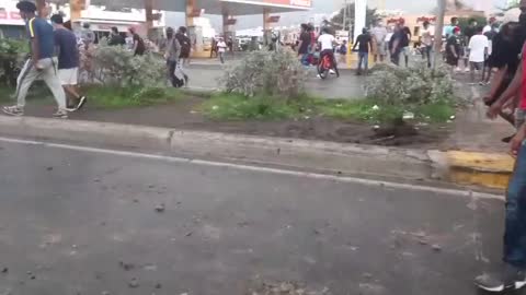 Bloqueo en Bomba del Amparo