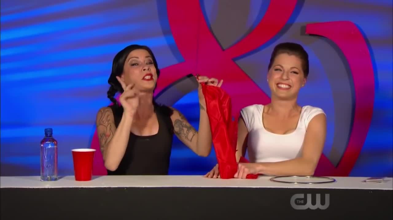 Penn & Teller: Fool Us // Are We Live? // Jen Kramer & AmberLynn Walker