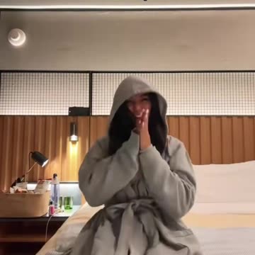 It’s so addicting #girl #shorts #taylorswift