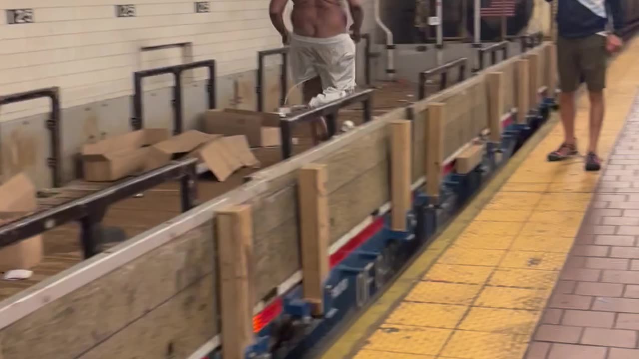 Subway Acrobat: Unbelievable Parkour Stunts #parkour #viral #unexpected #comedy