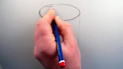 Deepen The Outline Of The Water Cup In The Drawing