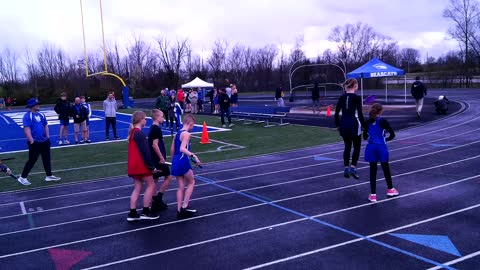 4.6.22 - Girls and Boys 4x800m Relay @ Walton Verona