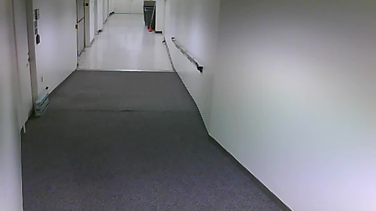 3901PSQB06FreightLobbyFront_2021-01-06_13h48min10s037ms.mp4