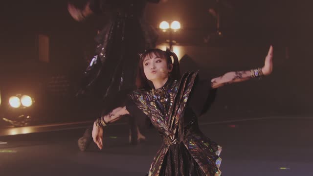 Babymetal Crowd Wave (2021)