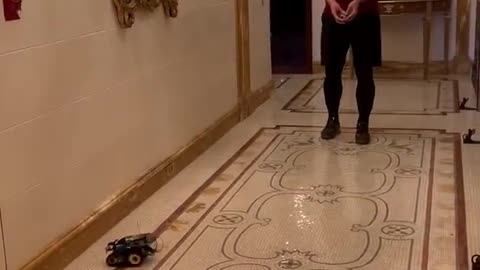 20190228文贵先生视频²：政事这小哥你在哪？如果你把豆豆还给我们！我就送你一个乐高遥控车可以吗？请回复！请回复