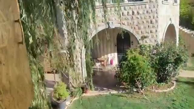 Amazing own make house