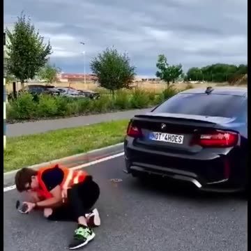 [2023-08-15] How To Deal with WOKE Protestors!!!! 😂