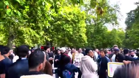 Shalini gets assaulted outside Speakers Corner