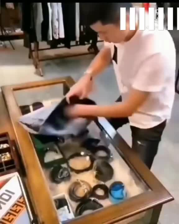 fast workers amazing skill with amazing speed.