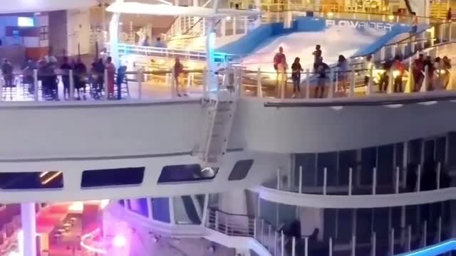 Worlds Biggest Cruise Ship