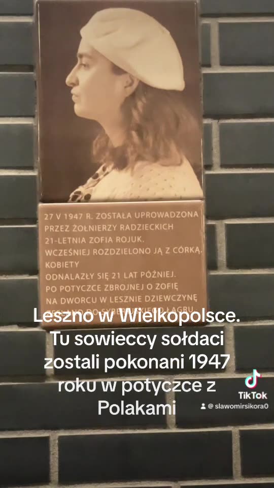 024 No War. Dworzec PKP Leszno. Tragiczna historia Zofii Rojuk porwanej przez radzieckich żołnierzy.