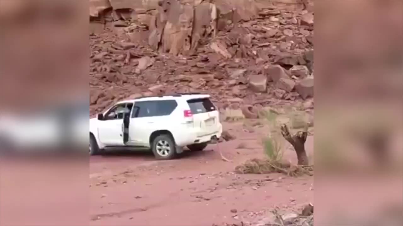 EXTREME OFFROAD 4x4 FAILS COMPILATION 2023