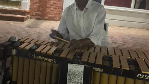 vibraphone is Busking in evening oldtown Alexandria