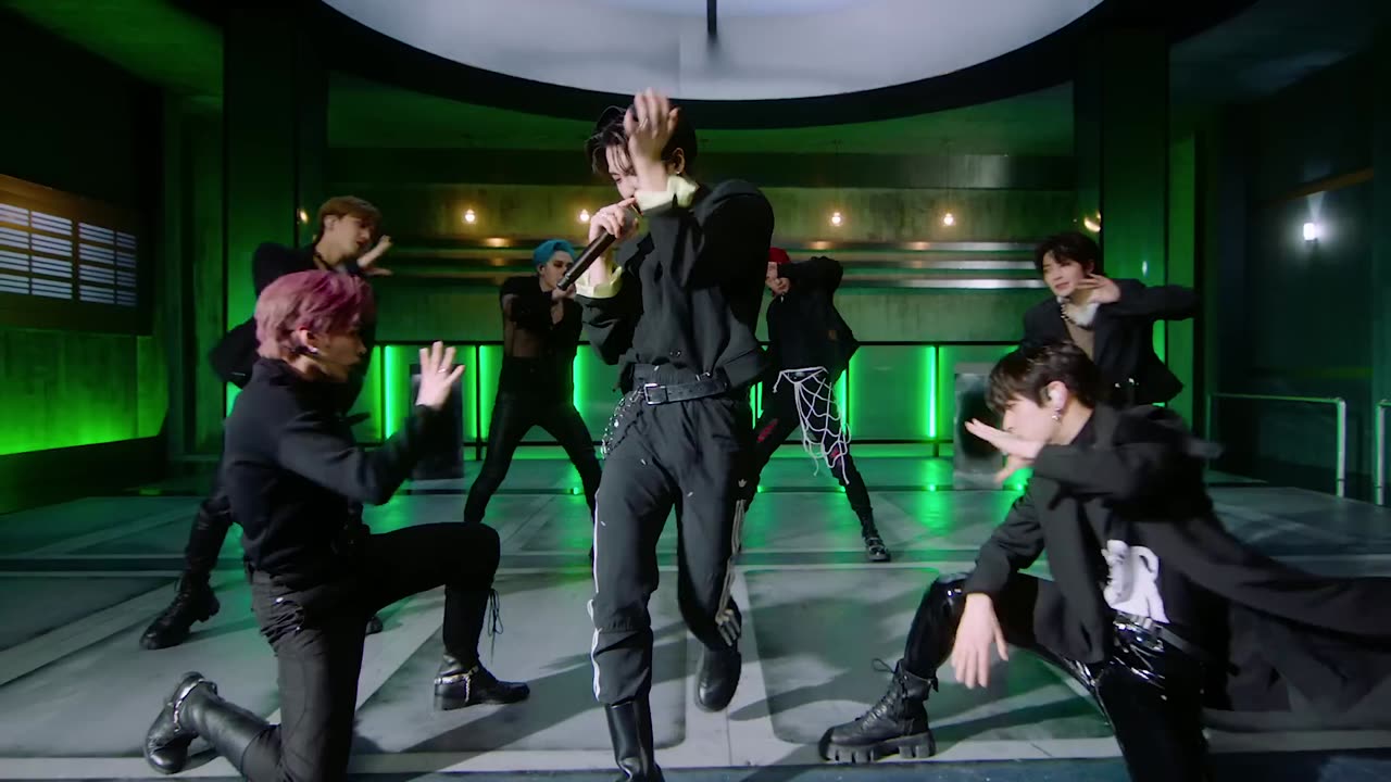 Stray Kids _MANIAC_ Performance _ MTV Fresh Out