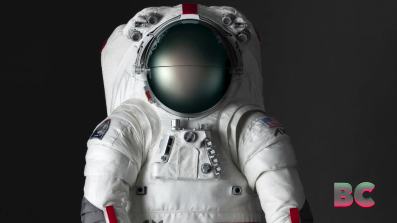 Axiom Space, Prada Unveil Spacesuit Design for Moon Return