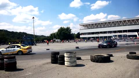 drag race (Red Bull)