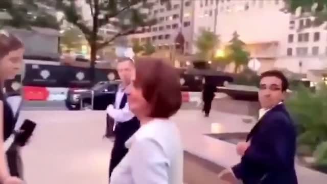 Nancy pelosi in jail ( donald trump )
