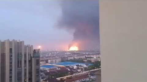 Sinopec Shanghai Jinshan petrochemical complex on fire