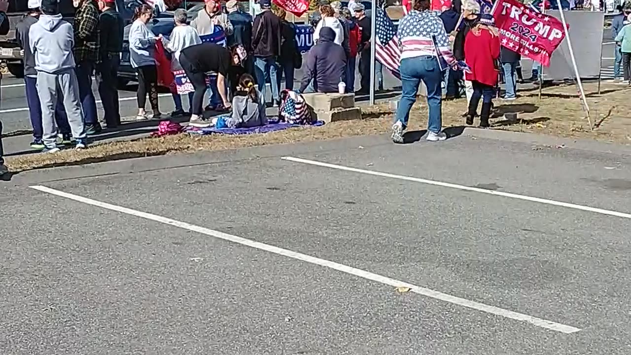 Trump rally 10/26/24 West Springfield ma