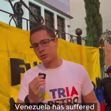 Ayer tuvimos a Mamela Fiallo Flor, en el Consulado Venezolano, en Colombia.