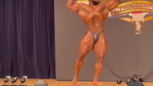 KEONE PEARSON GUEST POSING, BACK TO CLASSIC???