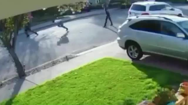 Gun Armed robbery in California doesn't go as planned