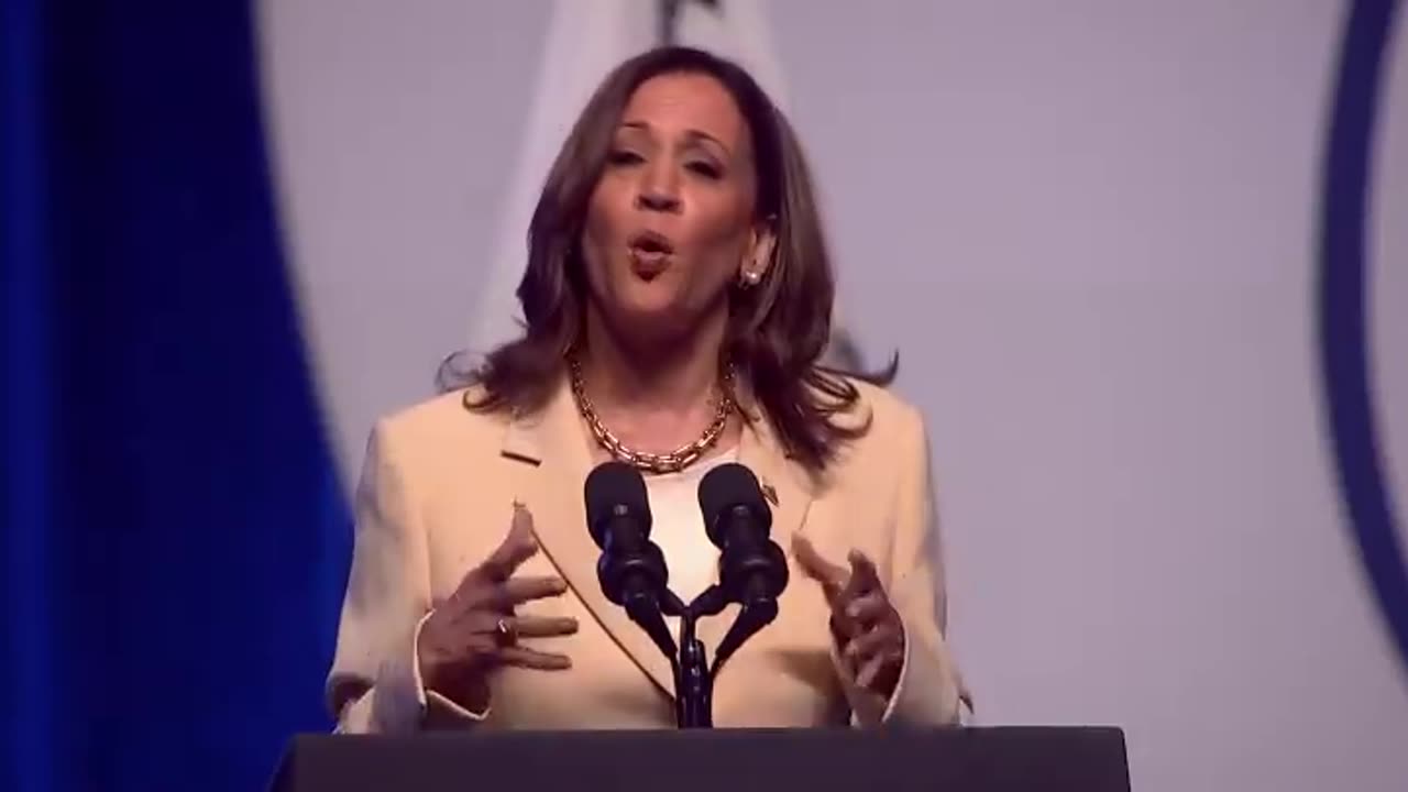 Kamala Harris: "Joe Biden is a leader with BOLD vision. He cares about the future"