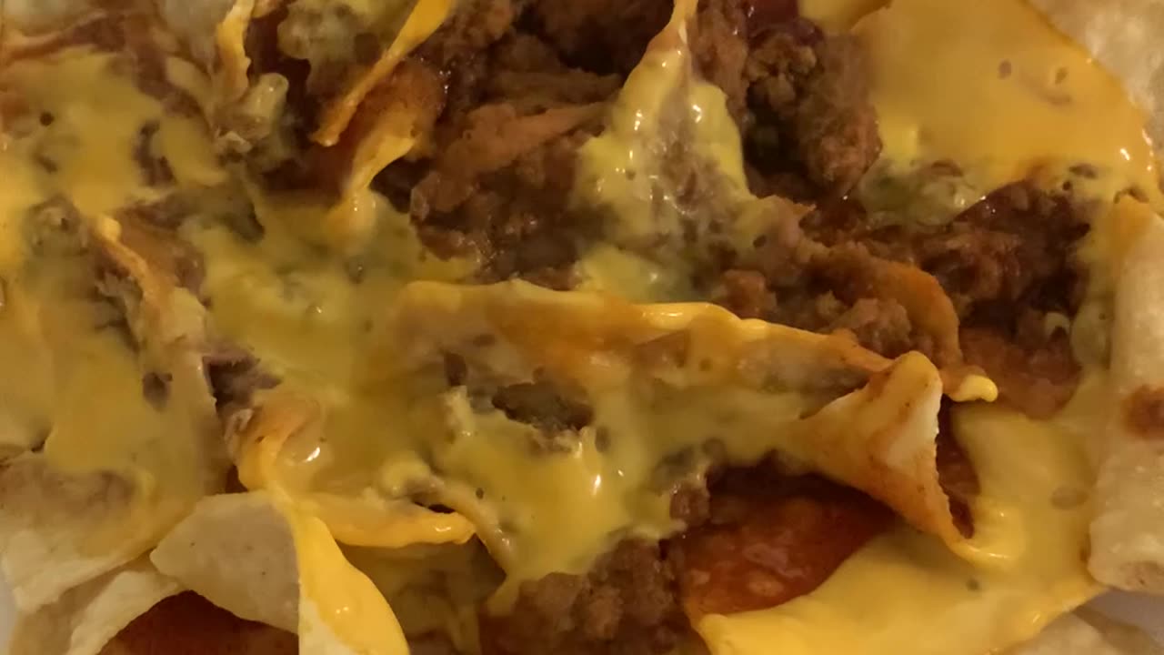 The Loaded Beef Nachos From Taco Bell Are Nasty As Hell