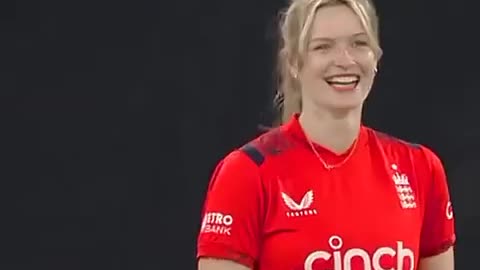 cute smile queen of cricket