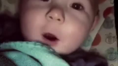 Baby sing very good