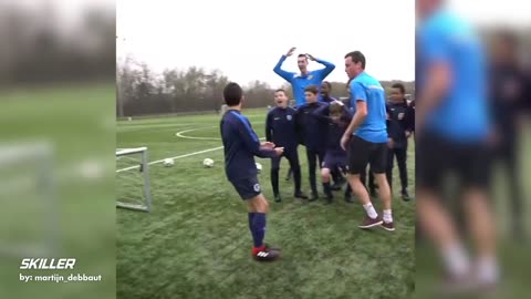 KIDS IN FOOTBALL - FAILS, SKILLS & GOALS.
